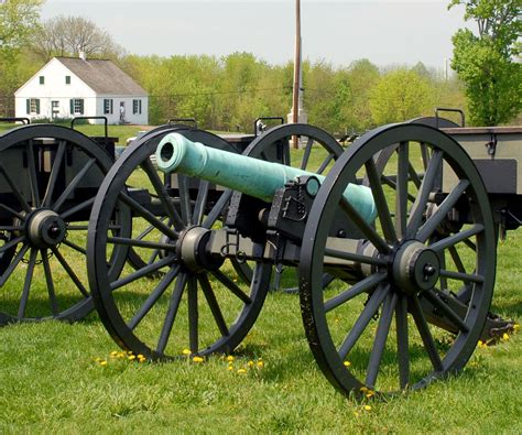 Cannons .